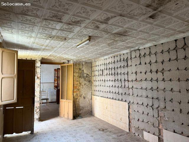 Oportunidad única en el centro de Molina de Segura: Casa para reformar