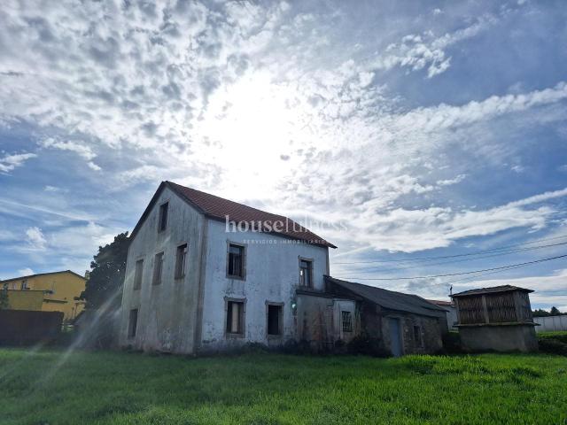 ¡Oportunidad única en Galicia! Casa con vistas impresionante. 144m² Fene