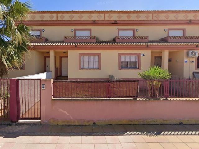¡Oportunidad única en Los Alcázares! Vivienda en Calle ATS Pepe Alarcón