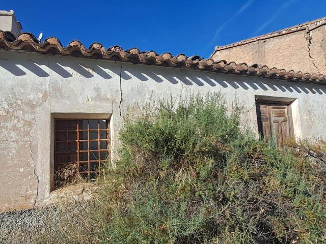 ¡Oportunidad Única en Barranco de los Asensios, Águilas! Cortijos Pareados con Finca Rústica