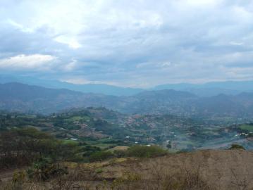 ¡OPORTUNIDAD ÚNICA EN MALACATOS! Terreno de 2.1 hectáreas en venta Un paraíso natural listo para construir