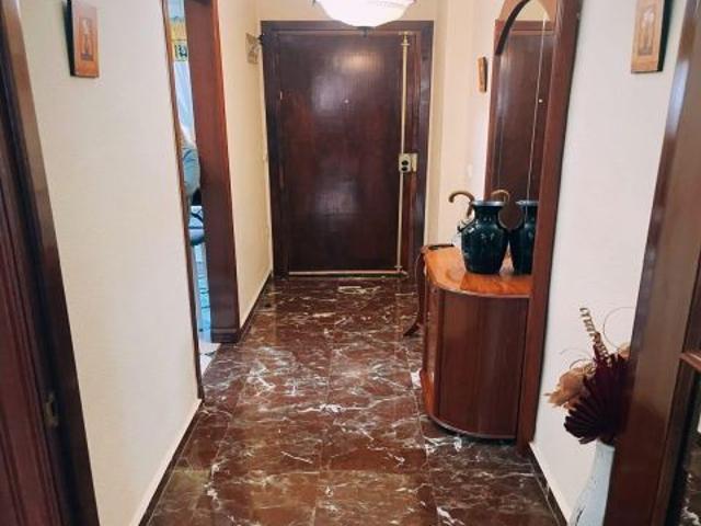 ¡Oportunidad única en pleno centro de Fuengirola, junto al Recinto Ferial!