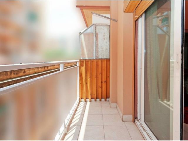 ¡OPORTUNIDAD ÚNICA EN SANTA EULÀLIA! Piso Exterior con Balcón, Mucha Luz y Listo para Entrar a Vivir