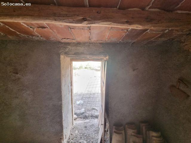 Oportunidad Única: Finca con Casitas Típicas y Entorno Privilegiado