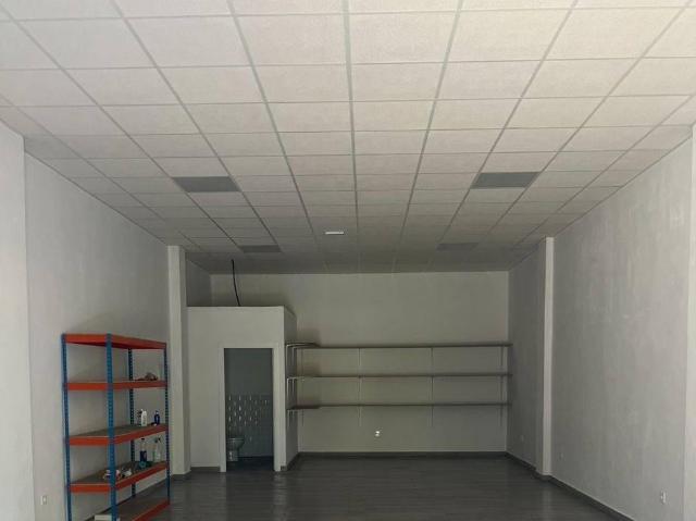 Oportunidad Única: Local Comercial en Golf Guadiana, Badajoz
