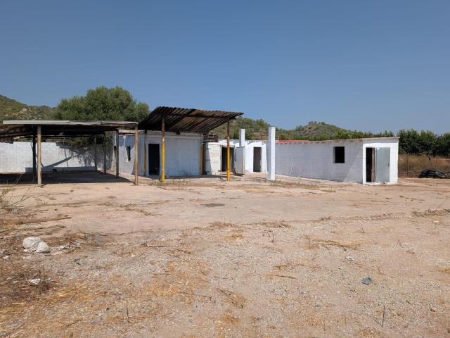 Oportunidad Única: Parcela en Venta en Llombai