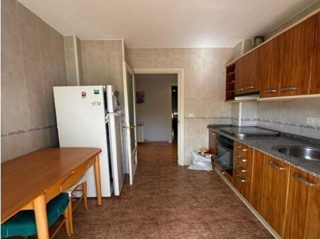 Oportunidad Única: Piso Excepcional en Barbastro Cooperativa