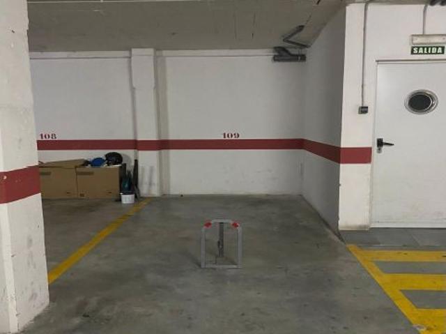 ¡Oportunidad Única! Plaza de Garaje Cubierta por solo €15.500