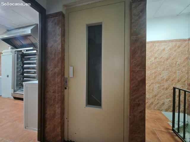 ¡OPORTUNIDAD ÚNICA! SE VENDE EDIFICIO COMPLETO Y NEGOCIO INSTITUCIONAL EN EL CORAZÓN DE SEVILLA