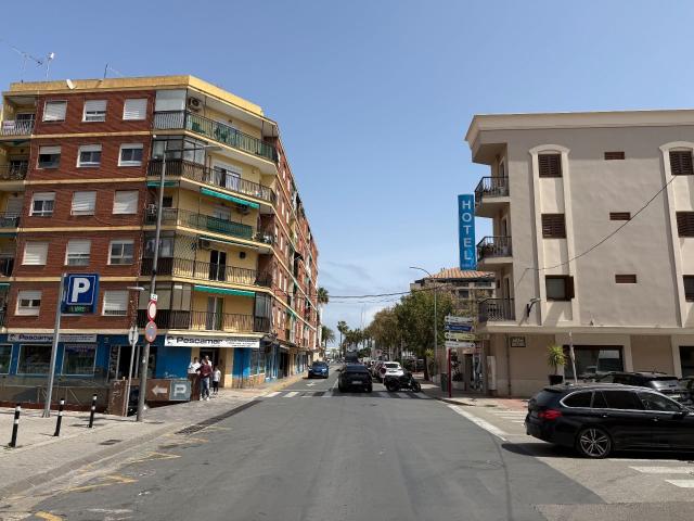 ¡Oportunidad Única! Se Vende local comercial en pleno Funcio. 91m² Dénia