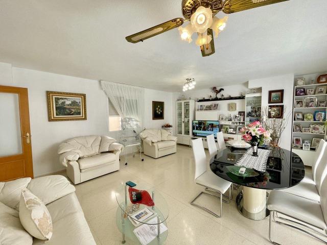 ¡Oportunidad única! Se vende magnífico ático en pleno centro. 112m² Benidorm