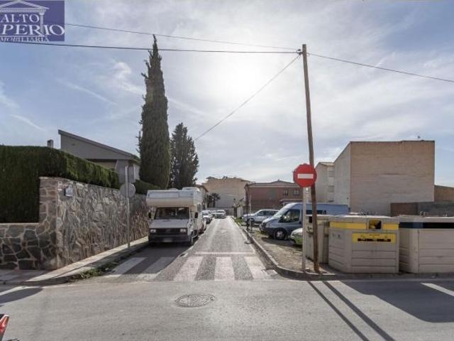 ¡Oportunidad única! Solar en venta en Churriana de la Vega