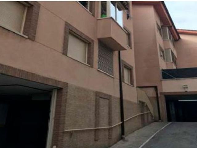 OPORTUNIDAD ! VARIAS PLAZAS DE GARAJE EN VENTA !