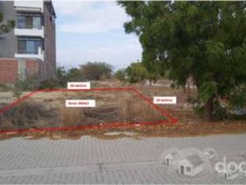 Oportunidad venta terreno 200 m2 en esquina y castado de parque 65000 USD Boulevard Park Plaza