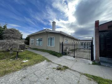 OPORTUNIDAD Venta casa terreno grande sector barrio Prat Punta Arenas