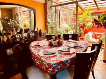 OPORTUNIDAD! VENDO ESPECTACULAR CASA EN CARRETAS