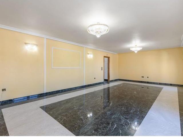 Oportunidad villa de lujo con mas de 500m2 de vivienda