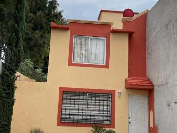 OPORTUNIDAD Y TRATO DIRECTO ! privada muy tranquila, acceso por control remoto