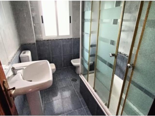 OPORTUNIDAD ZONA ULTRAMAR ASCESNOR 4 D +2 BAÑOS SEMINUEVO