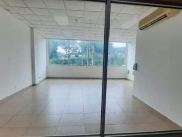 OPORTUNIDAD Alquiler de Local en Plaza las Cumbres 55mtrs LISTO P/ OCUPAR | espacios por USD 599.00 en Las Cumbres