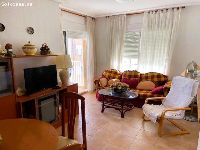 OPORTUNIDAD! Apartamento 2 dormitorios, urb. Los Leandros, a 5 minutos de la playa!
