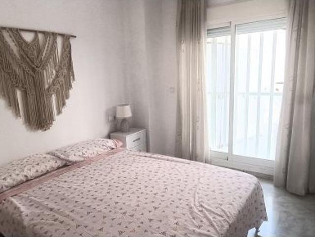 ¡OPORTUNIDAD! APARTAMENTO DE 2 DORMITORIOS Y 2 BAÑOS CON GRAN TERRAZA, BALCÓN Y PISCINA CERCA DEL MA