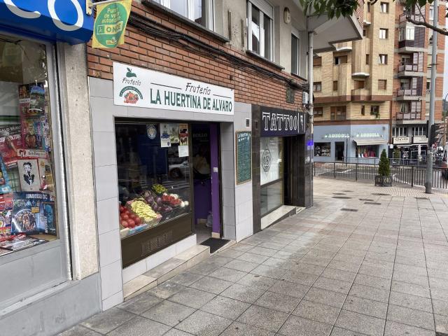 OPORTUNIDAD! BAJO COMERCIAL EN RENTABILIDAD EN OVIEDO