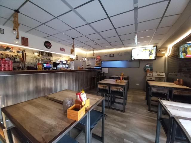 ¡OPORTUNIDAD! BAR EN TRASPASO EN PREMIÀ DE MAR