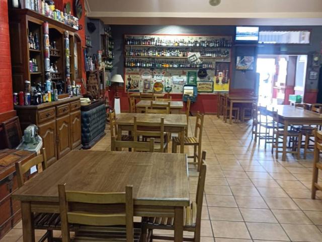 ¡OPORTUNIDAD! BAR RESTAURANTE EN ZONA INDUSTRIAL
