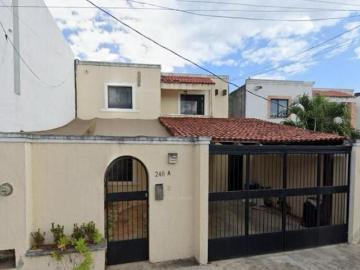 ¡OPORTUNIDAD! Casa Montes de Amé Mérida: Zona Elite Norte, Máxima Seguridad, Plusvalía y Gran Lujo