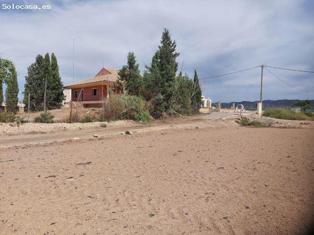 Oportunidad: Casa, Oficina y Nave Almacén
