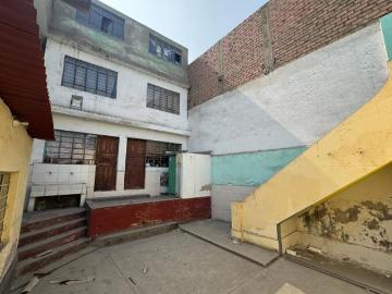 Oportunidad: Casa como terreno en Comas Alt. Km 11