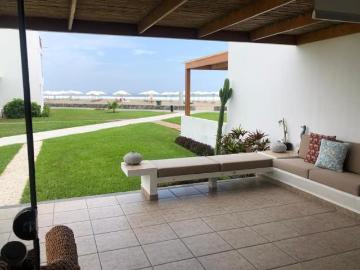 Oportunidad Casa de Playa con Vista al Mar a 5 Min del Boulevard. !