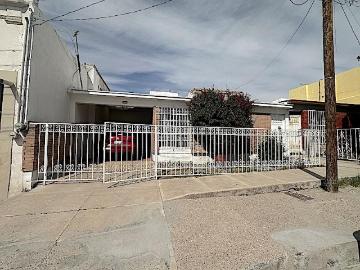 Oportunidad? Casa de una Planta en Venta en Col. Obrera, Oscgon