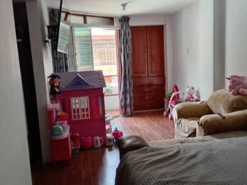 Oportunidad: Casa de 2 Pisos + Aires en San Juan de Lurigancho