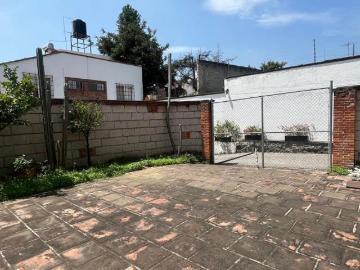 OPORTUNIDAD! Casa en condominio para modernizar