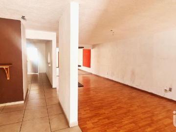 OPORTUNIDAD: CASA en RENOVAR en EL PUEBLITO QUERETARO