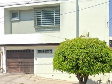 ¡OPORTUNIDAD! Casa en Valle del Campestre, León: La Zona más Exclusiva, Segura y de Mayor Estatus
