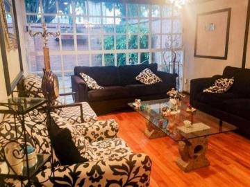 ¡Oportunidad! Casa en venta en Los Reyes Ixtacala, Tlalnepantla