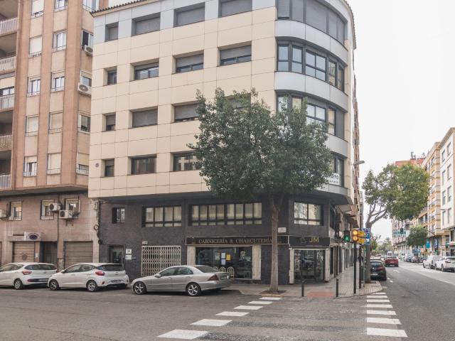 OPORTUNIDAD ! CENTRO POETA MIGUEL HERNANDEZ
