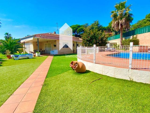 Oportunidad Con Licencia Turistica. 216m² Calonge