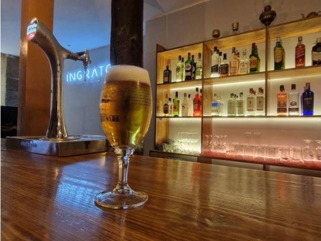 ¡OPORTUNIDAD DE TRASPASO! BAR ESPECIAL ENTRE CHUECA Y MALASAÑA – UBICACIÓN PRIME