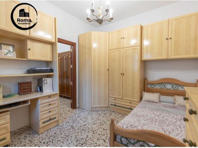 OPORTUNIDAD DE VENTA DE PISO EN ZONA ANCHA DE CAPUCHINOS