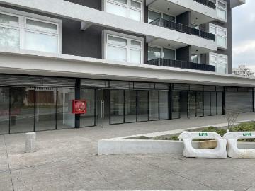 ¡Oportunidad de arriendo! Ltimo local en zona céntrica de Ñuñoa Av. Exequiel Fernandez | Espacios por CLF 56.00 en Ñuñoa