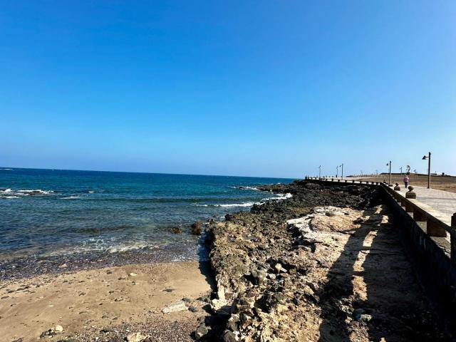 OPORTUNIDAD DE CASA EN PLAYA DE ARINAGA