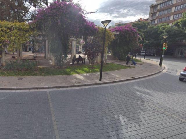 Oportunidad de Inversión con Rentabilidad Inmediata en Plaza de las Columnas!