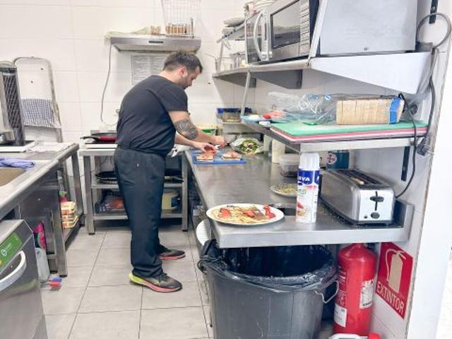 Oportunidad de Inversión: Cafetería & Brunch en Primera Línea – Hotel Yaramar, Fuengirola