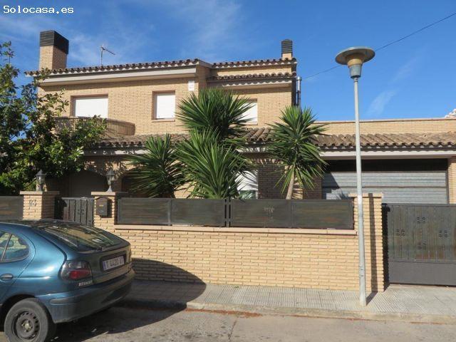 ¡Oportunidad de Inversión! CHALET EN LA POBLA DE MONTORNES CESION DE REMATE
