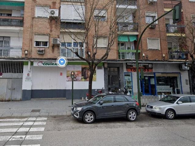 Oportunidad de Inversión en Córdoba: Propiedad Bancaria en Campo de la Verdad Zona Baja NO VISITABLE