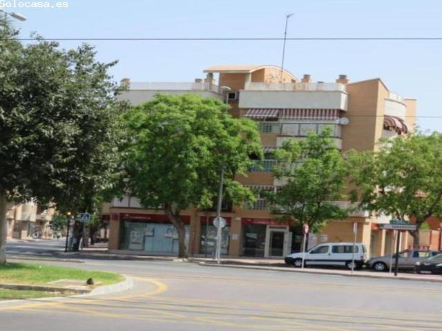 Oportunidad de Inversión en Adosado a Reformar en Murcia por €132,000